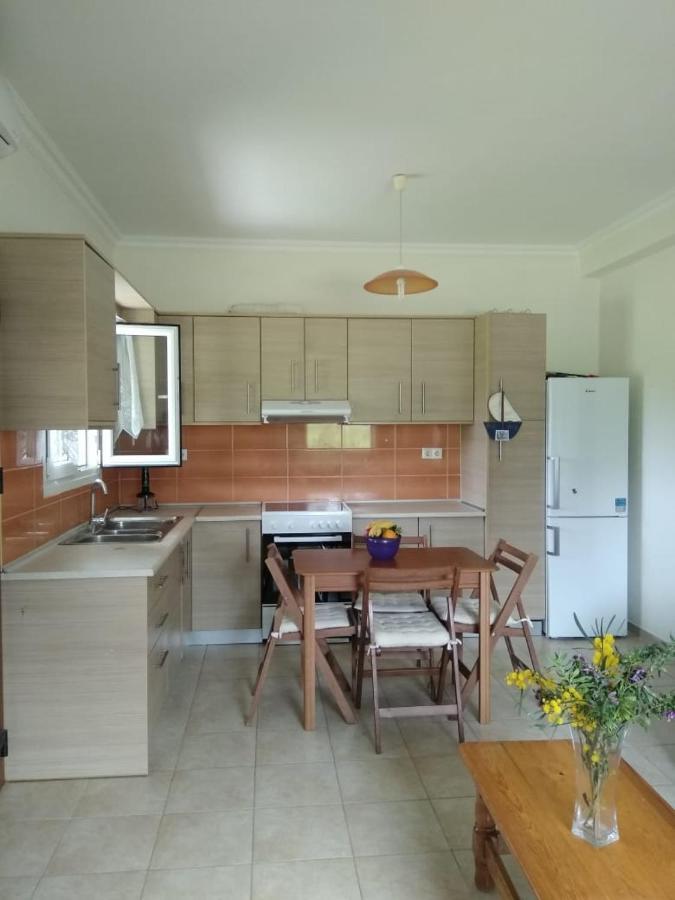Lonelia'S Family Homes Lefkími Kültér fotó